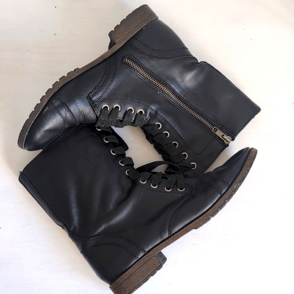 Combat Boots - Picture 1 of 4